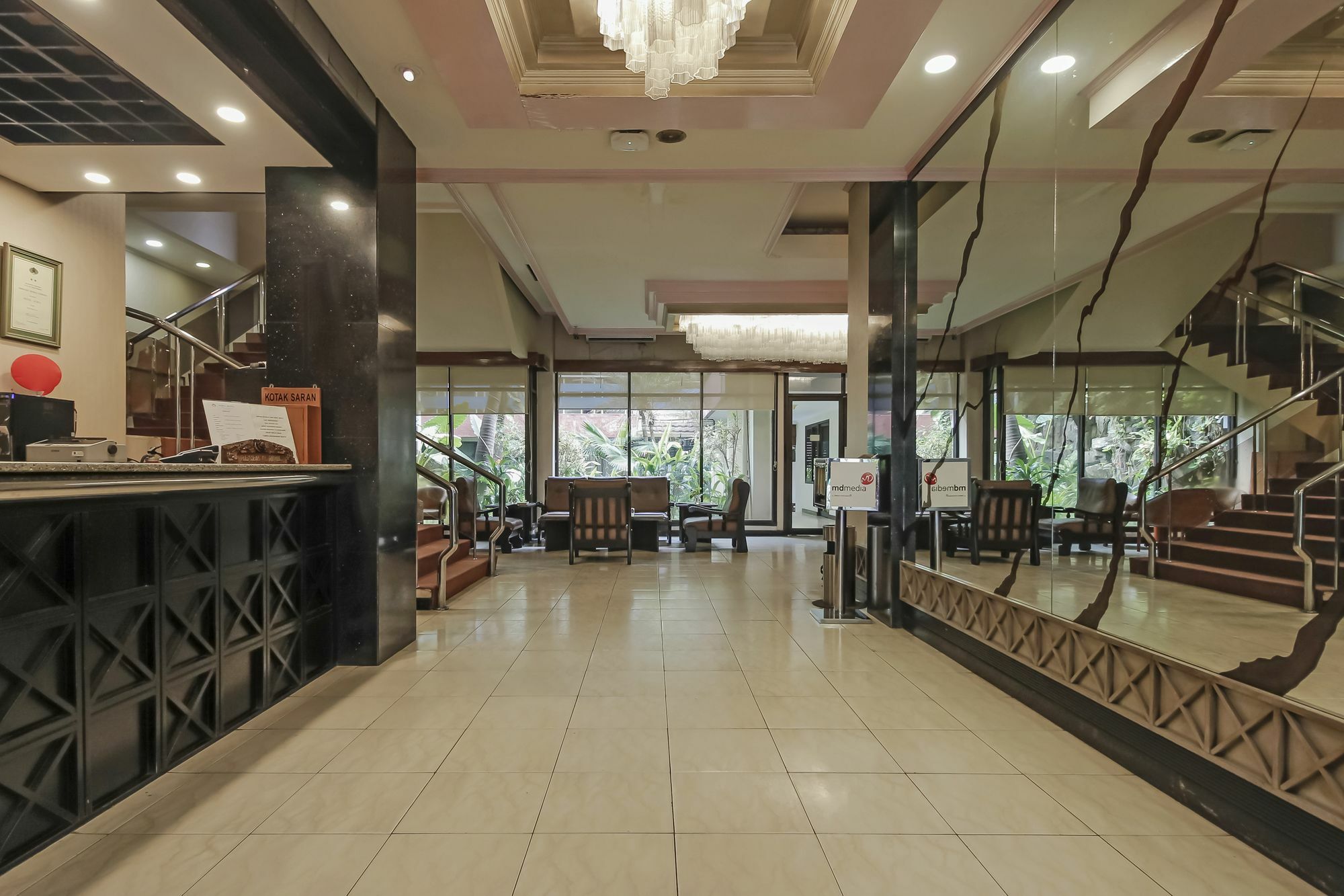 Oyo 108 Hotel Surya 자카르타 외부 사진