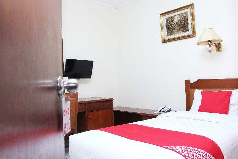 Oyo 108 Hotel Surya 자카르타 외부 사진